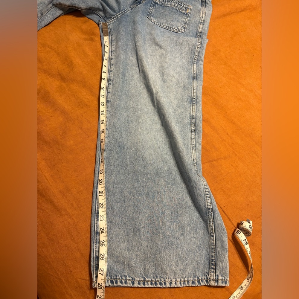 Old Navy Light Blue Wide-Leg Jeans - Picture 8 of 8